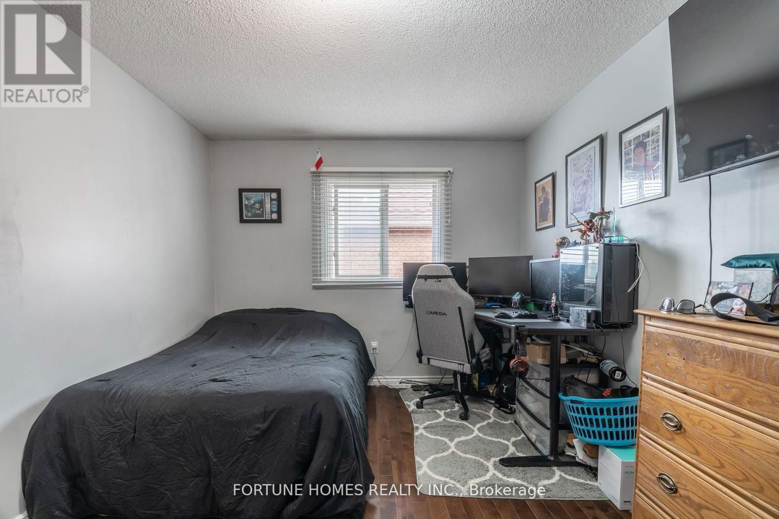 14 SHADYWOOD ROAD Image 31