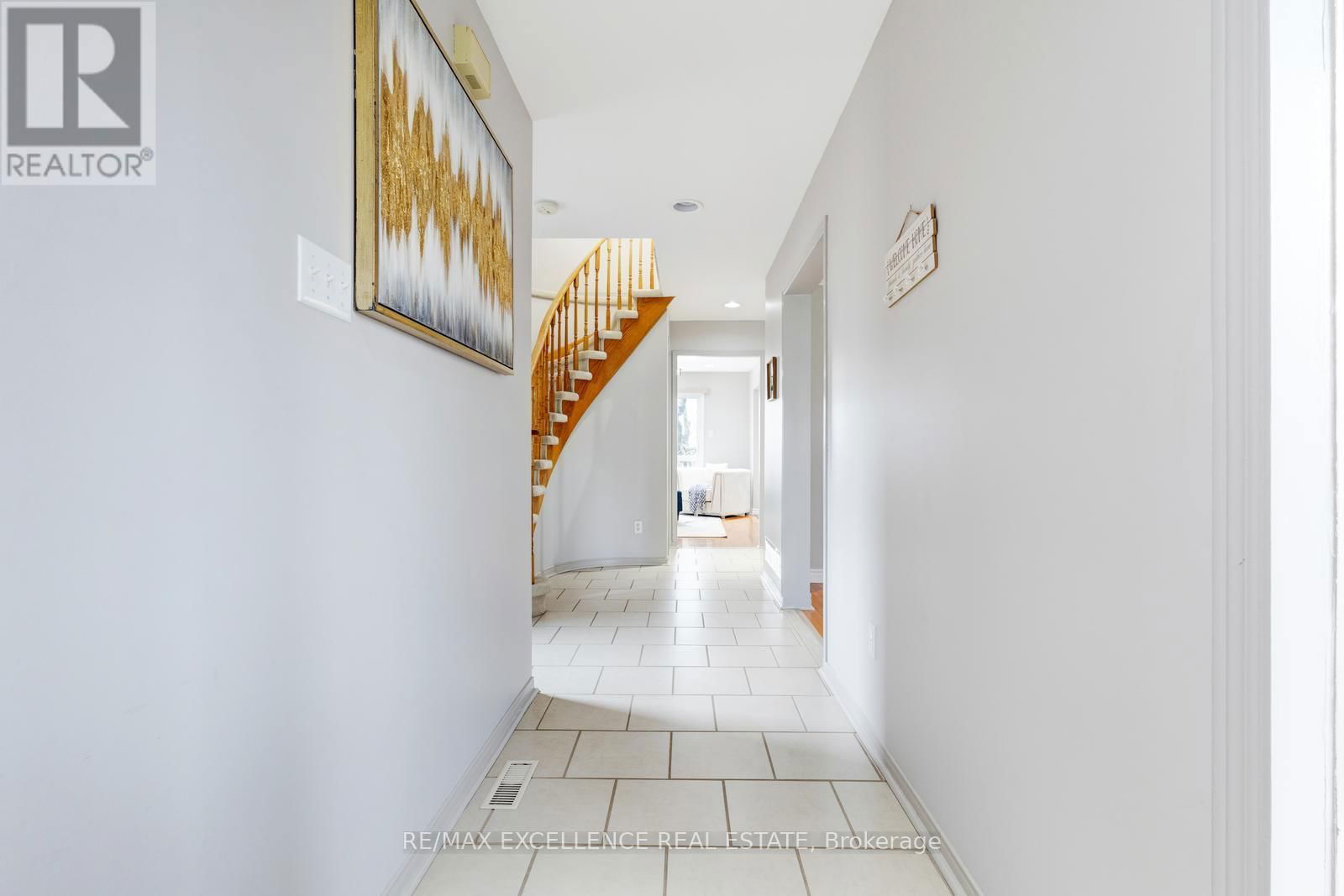 324 BAILEY DRIVE Image 8