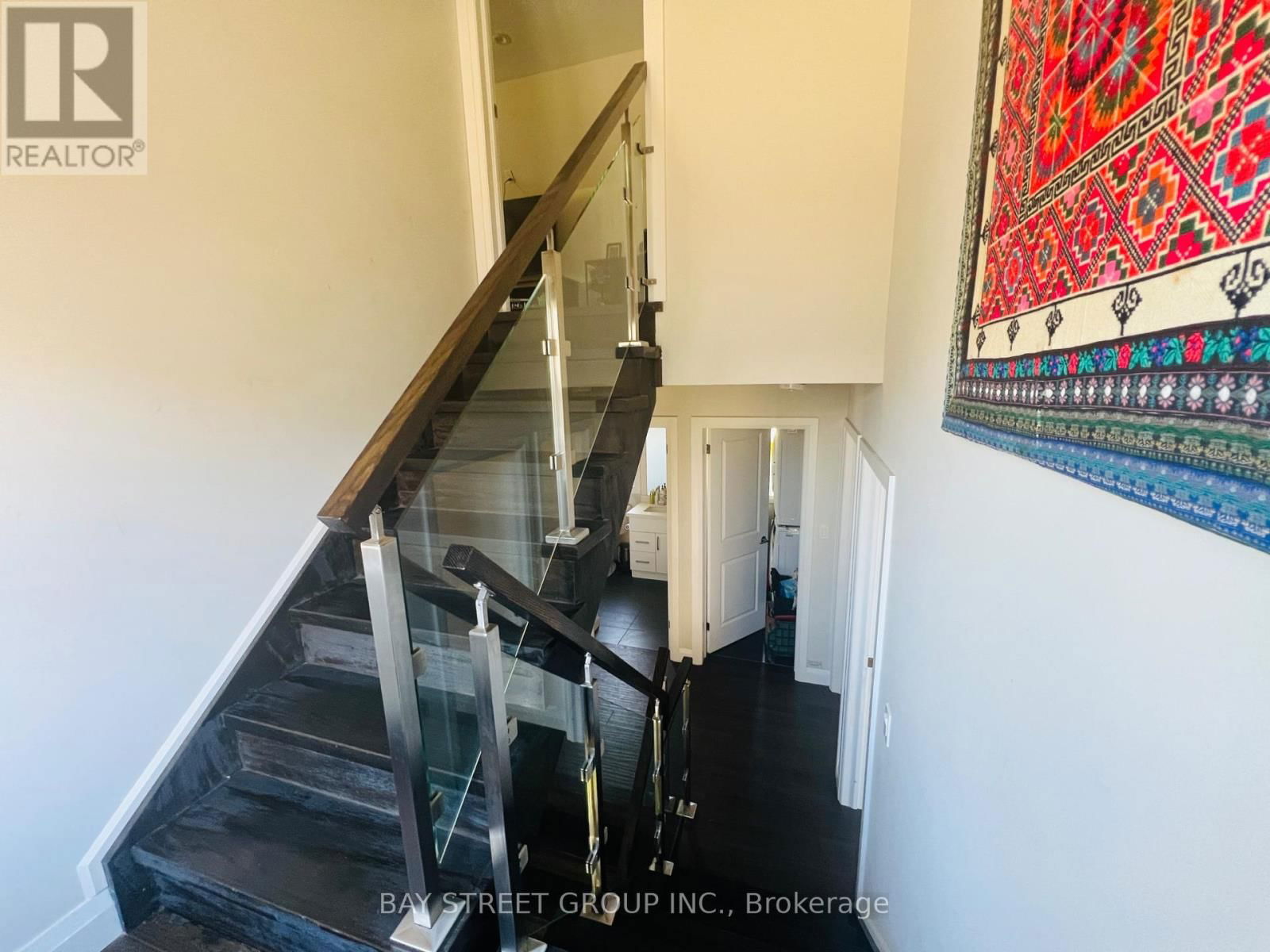 16 ENFIELD AVENUE Image 15