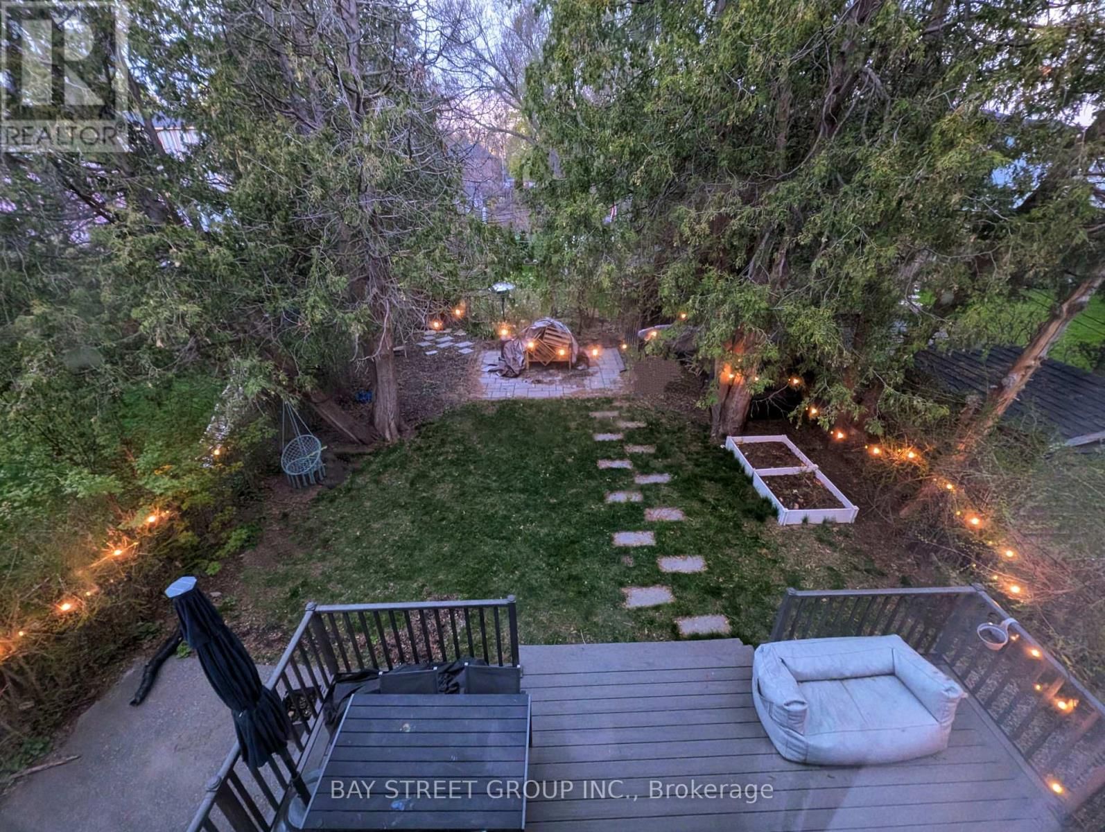 16 ENFIELD AVENUE Image 25