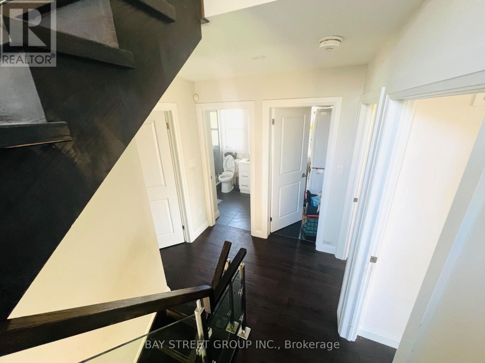 16 ENFIELD AVENUE Image 9