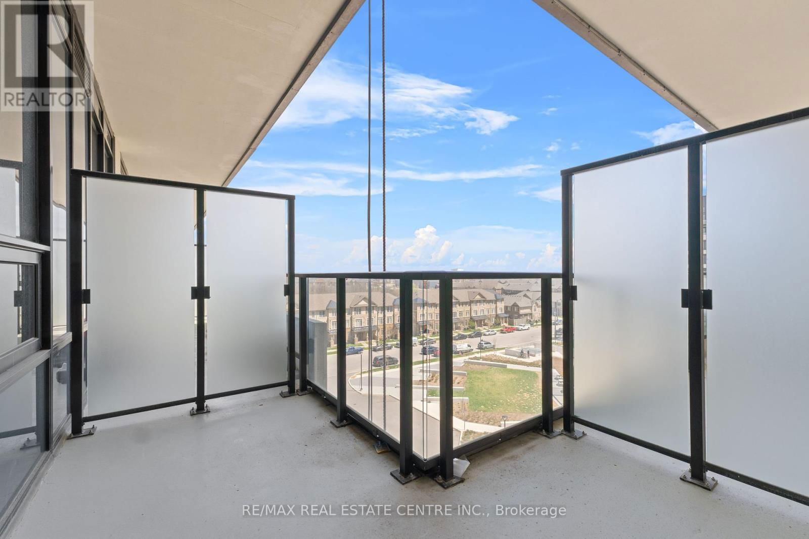 601 - 3220 WILLIAM COLTSON AVENUE Image 17