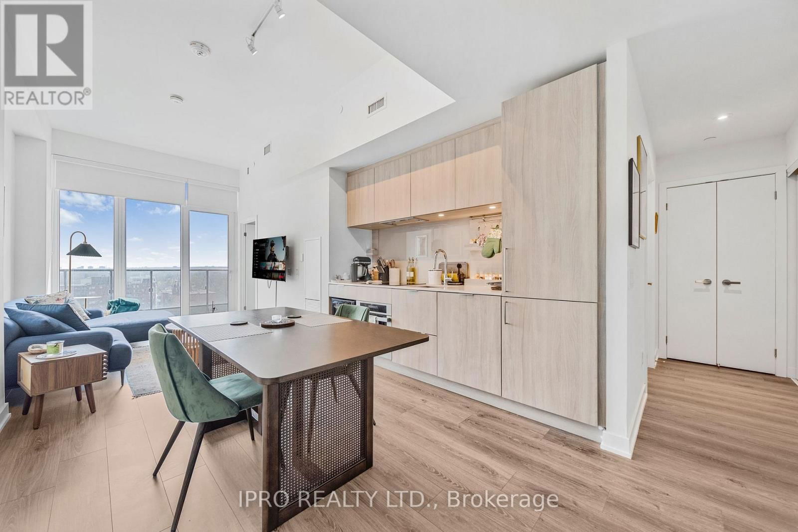 1412 - 28 ANN STREET Image 11