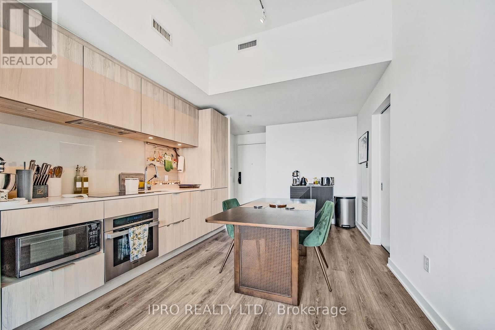 1412 - 28 ANN STREET Image 13