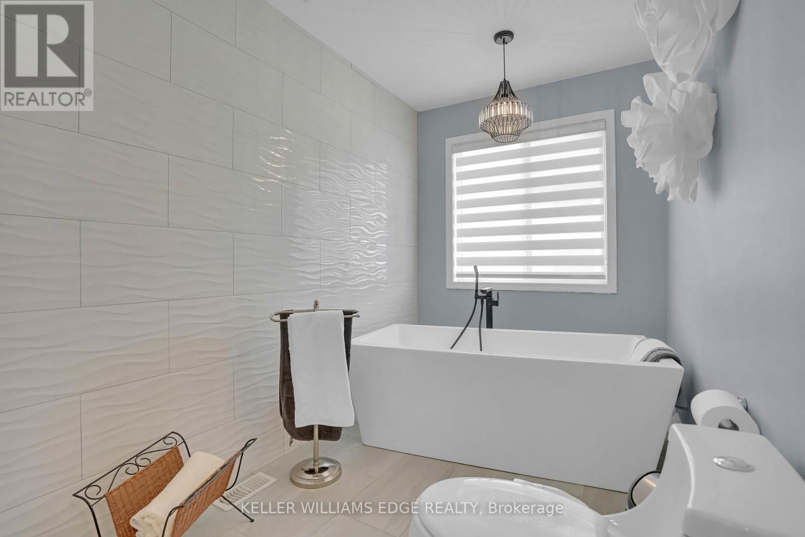 1277 CHRISTIE CIRCLE Image 24