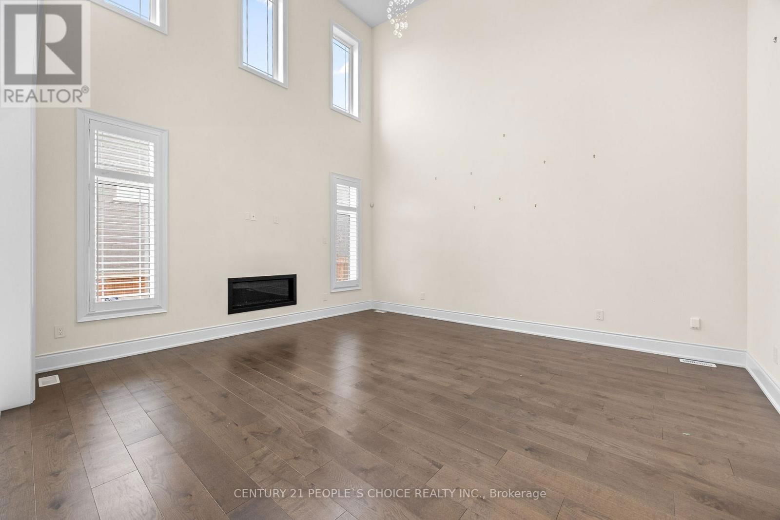 24 ALBERT SPENCER AVENUE Image 10
