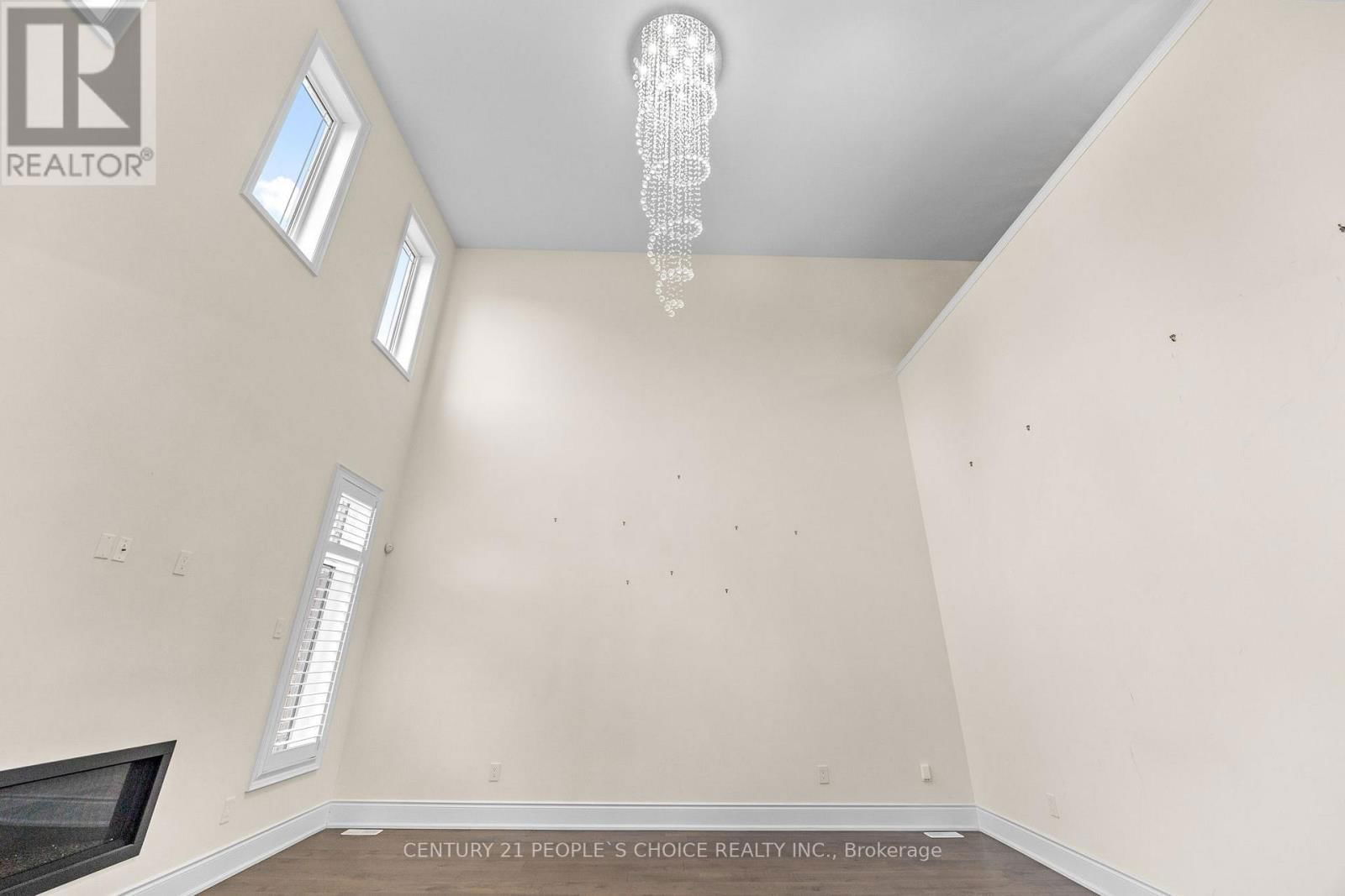 24 ALBERT SPENCER AVENUE Image 12
