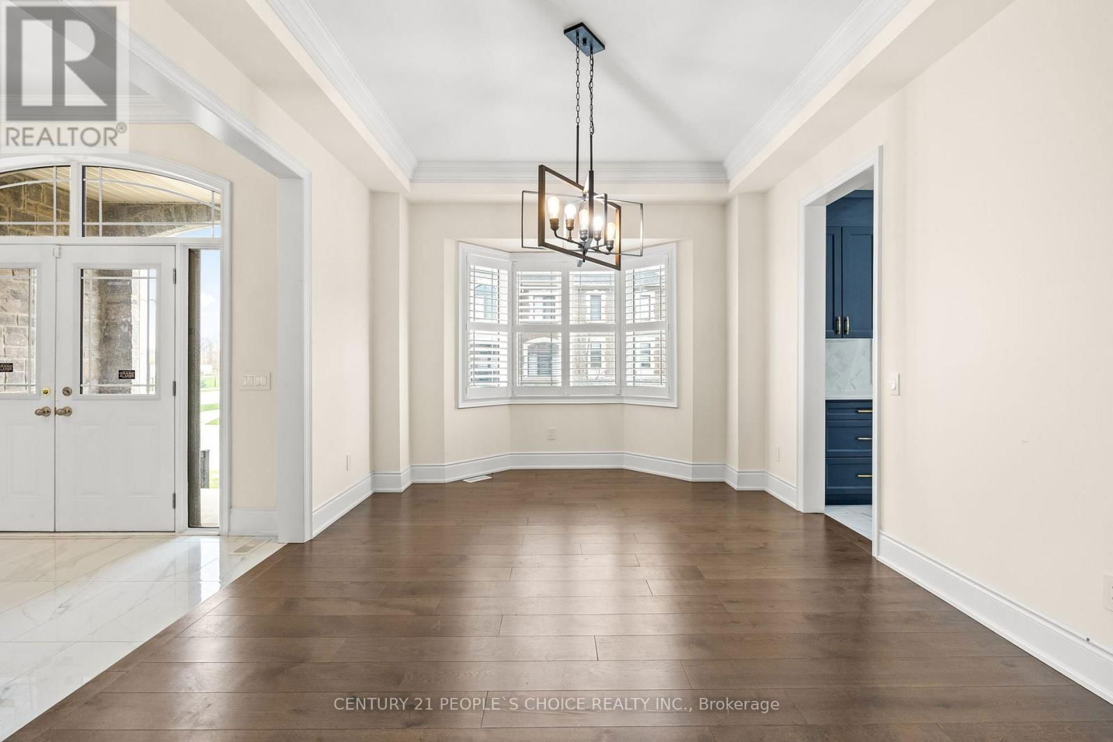 24 ALBERT SPENCER AVENUE Image 6