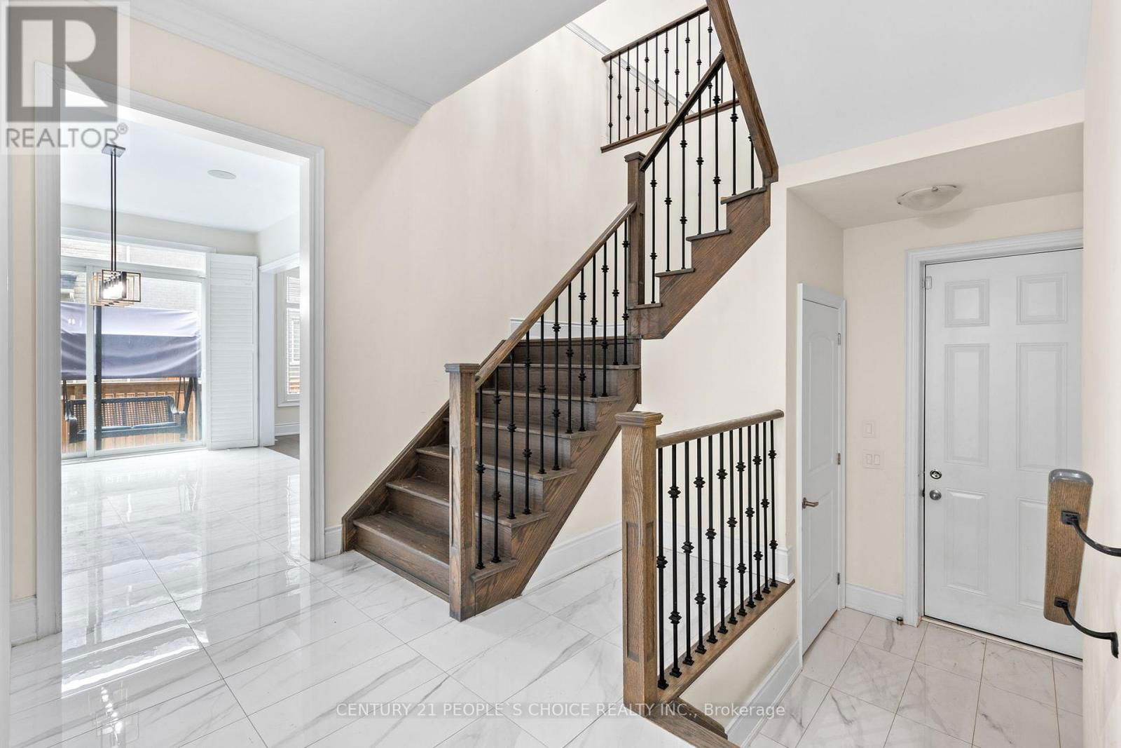24 ALBERT SPENCER AVENUE Image 8