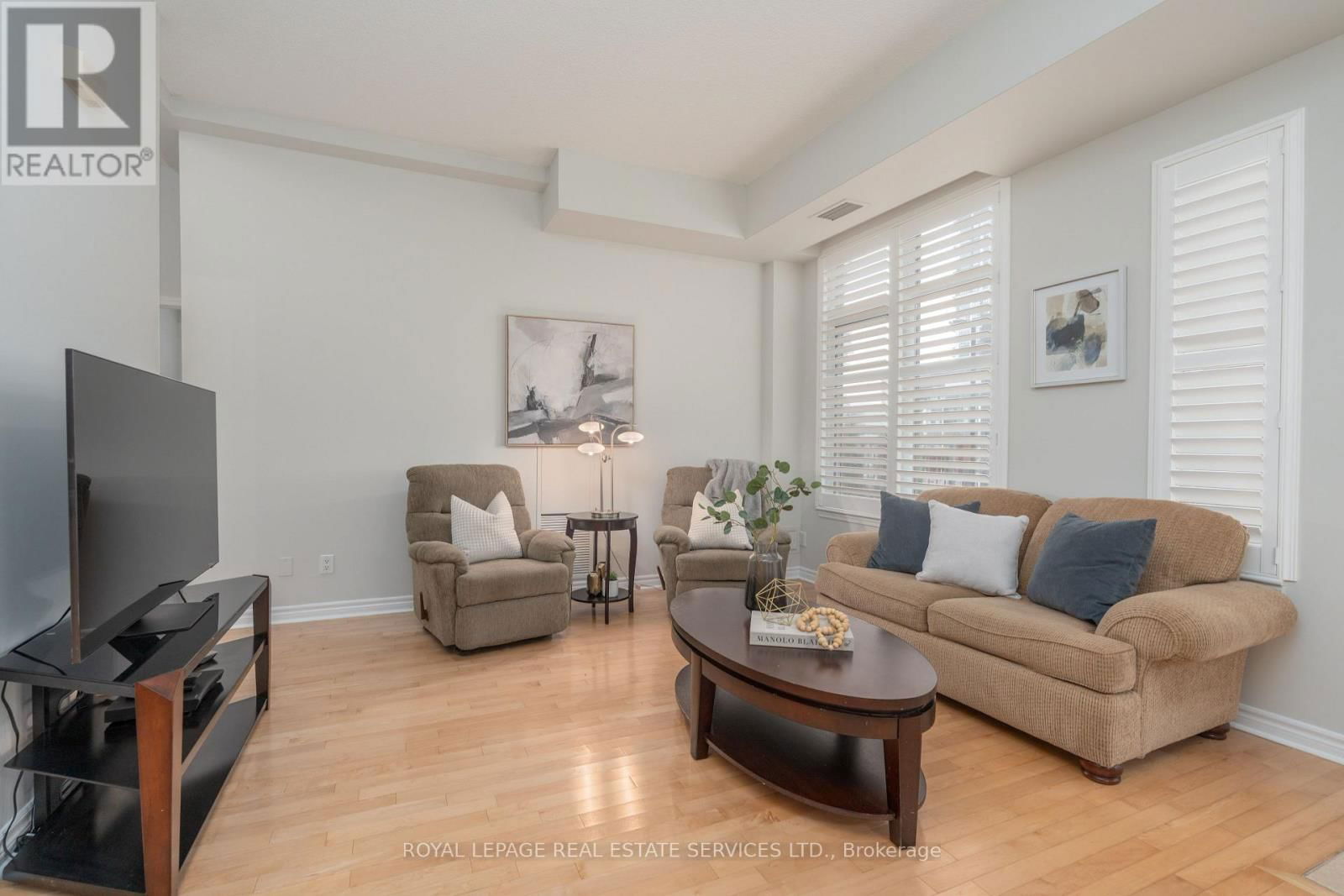 104 - 320 CITY CENTRE DRIVE Image 16