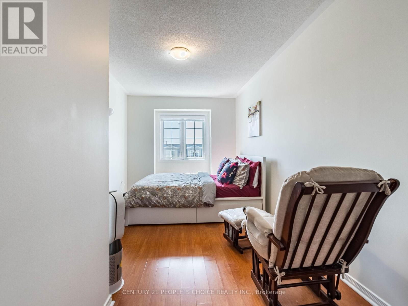 29 - 435 HENSALL CIRCLE Image 23