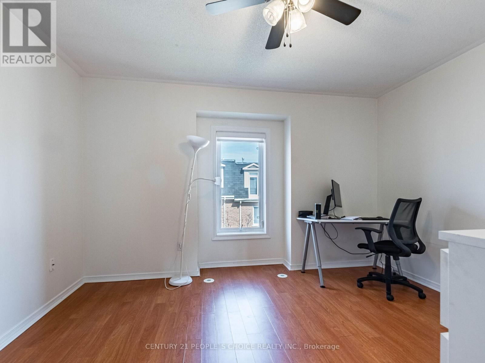 29 - 435 HENSALL CIRCLE Image 26