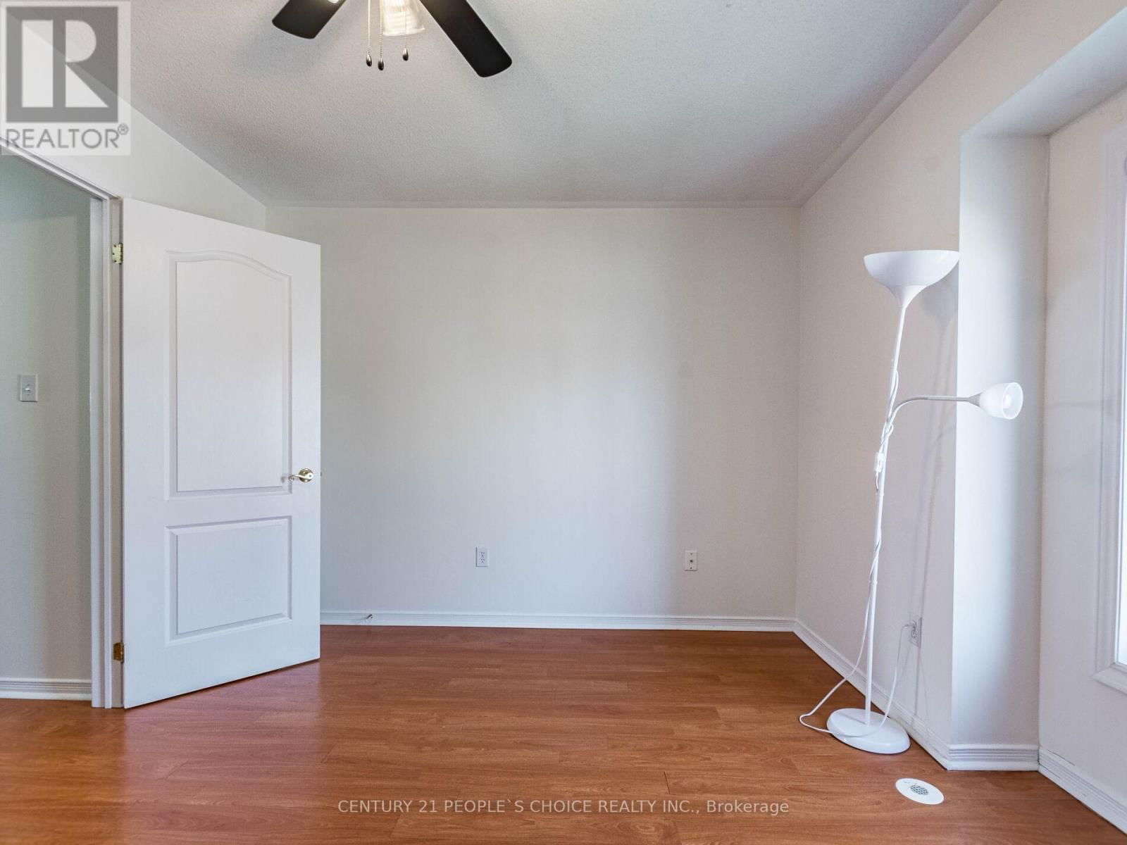 29 - 435 HENSALL CIRCLE Image 28