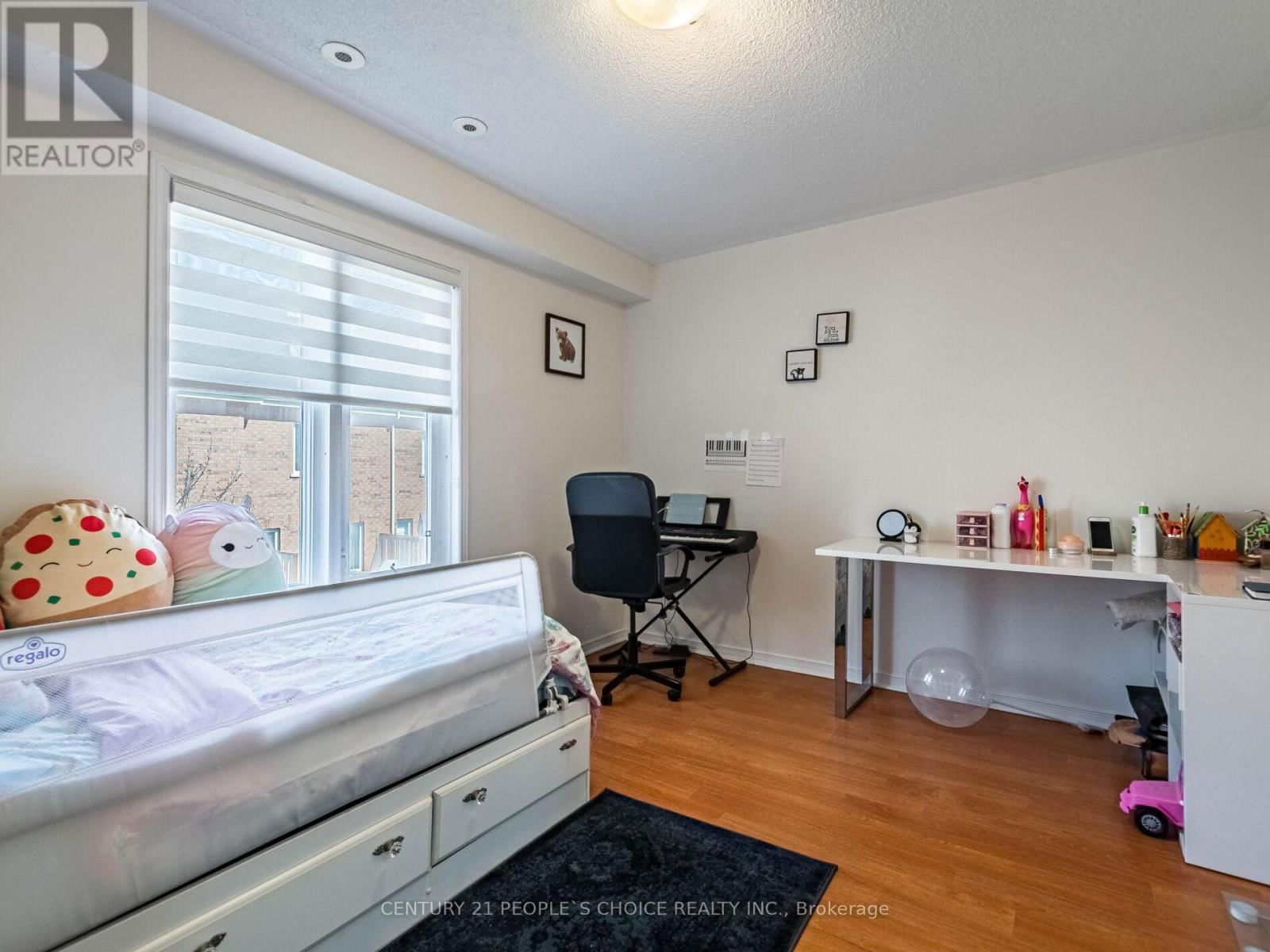 29 - 435 HENSALL CIRCLE Image 36