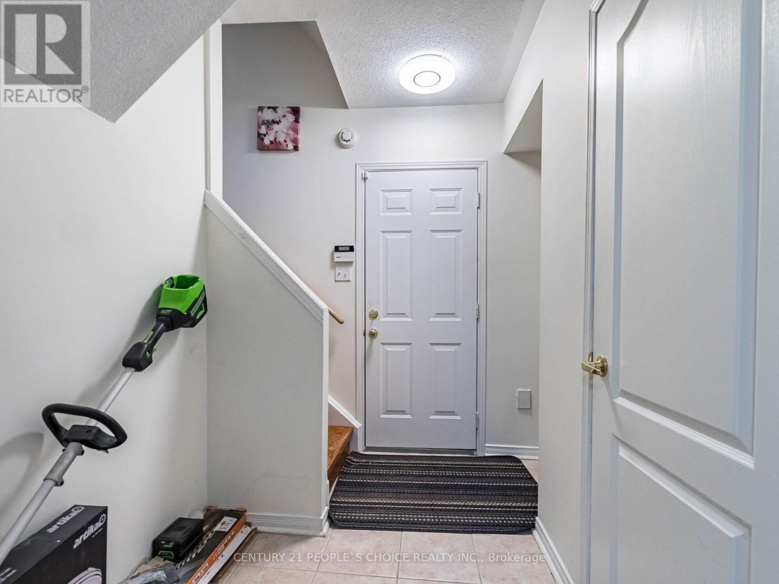 29 - 435 HENSALL CIRCLE Image 45