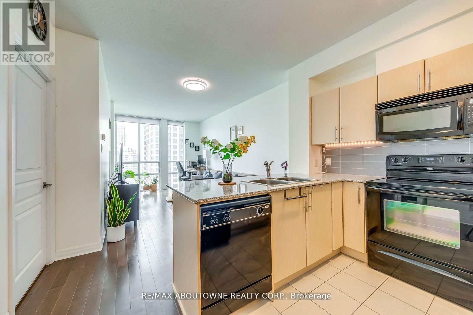 2201 - 3515 KARIYA DRIVE Image 12