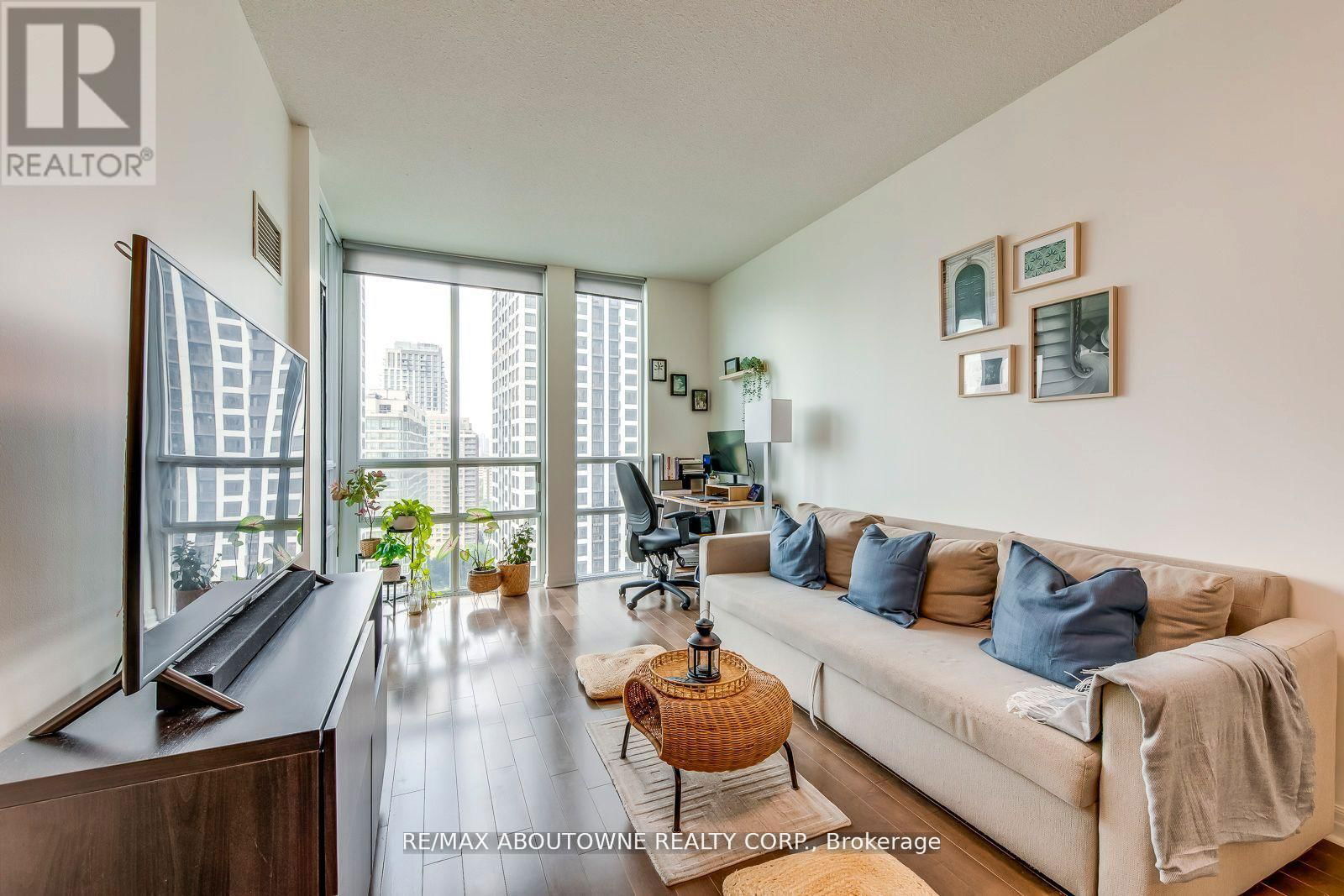 2201 - 3515 KARIYA DRIVE Image 13