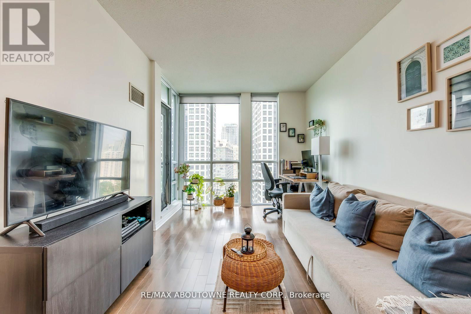 2201 - 3515 KARIYA DRIVE Image 14