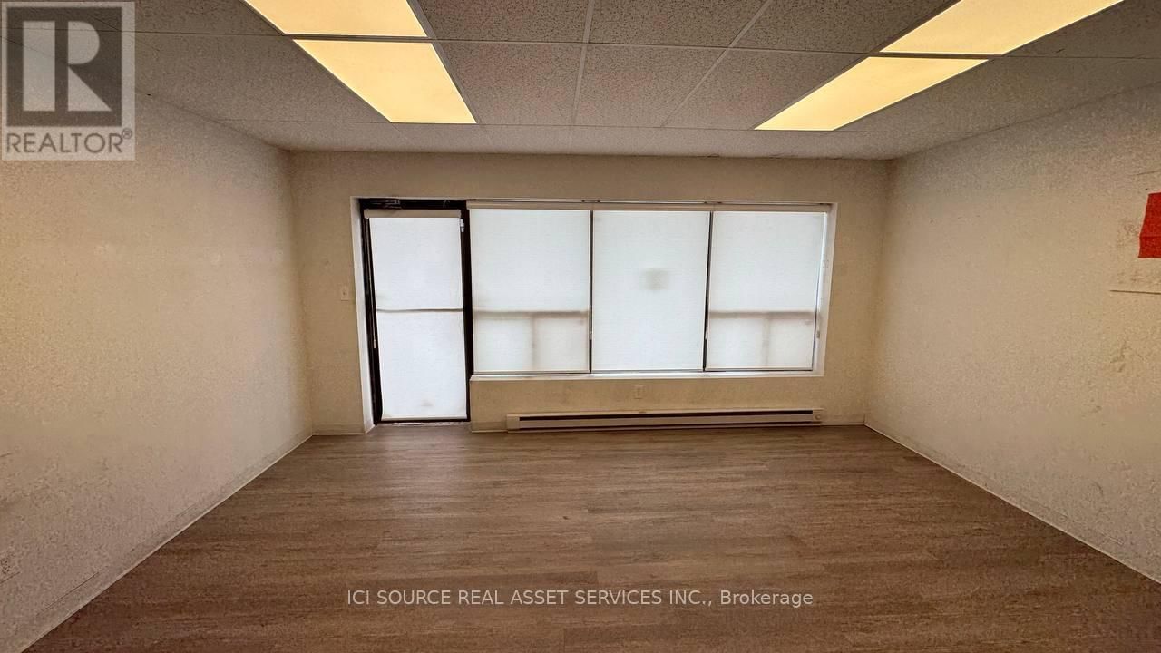 8 - 78 CENTENNIAL ROAD Image 1