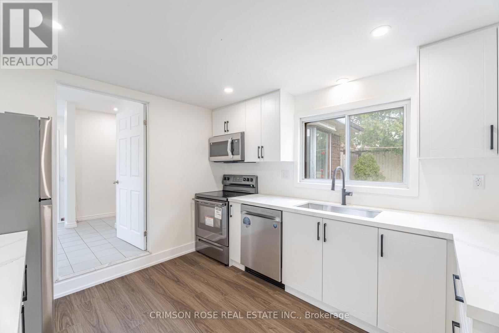 2561 MINDEMOYA ROAD Image 12