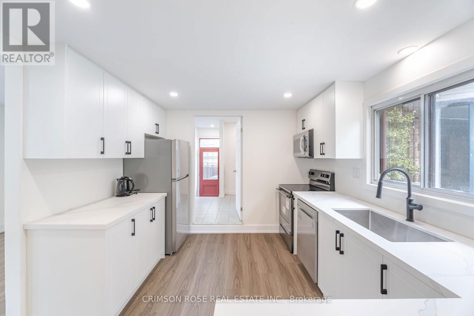 2561 MINDEMOYA ROAD Image 15