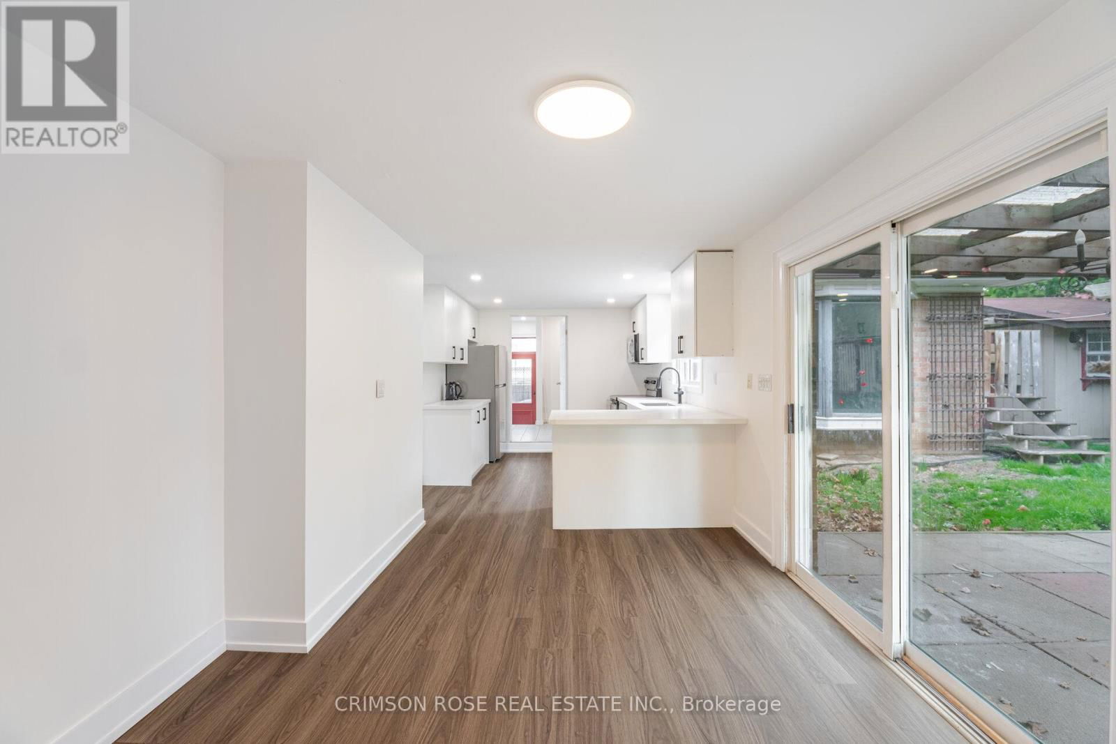 2561 MINDEMOYA ROAD Image 17