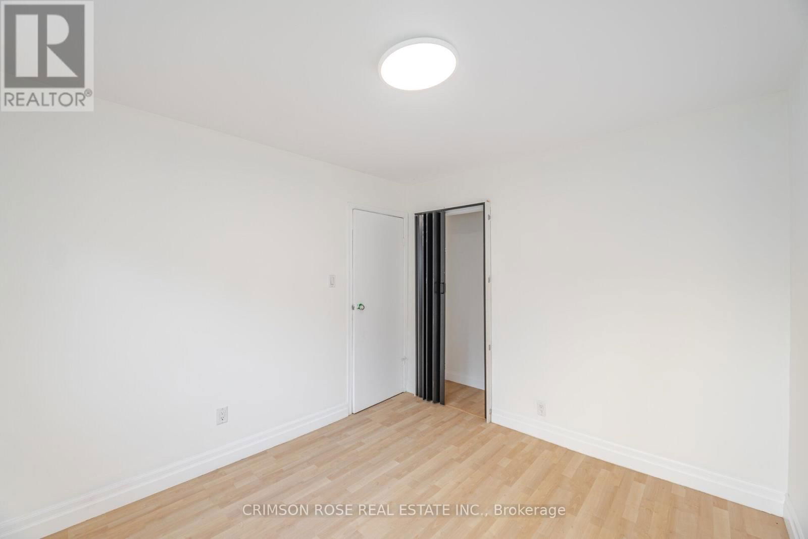 2561 MINDEMOYA ROAD Image 27