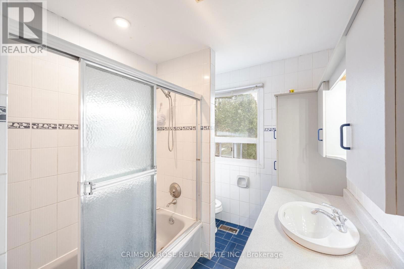 2561 MINDEMOYA ROAD Image 28