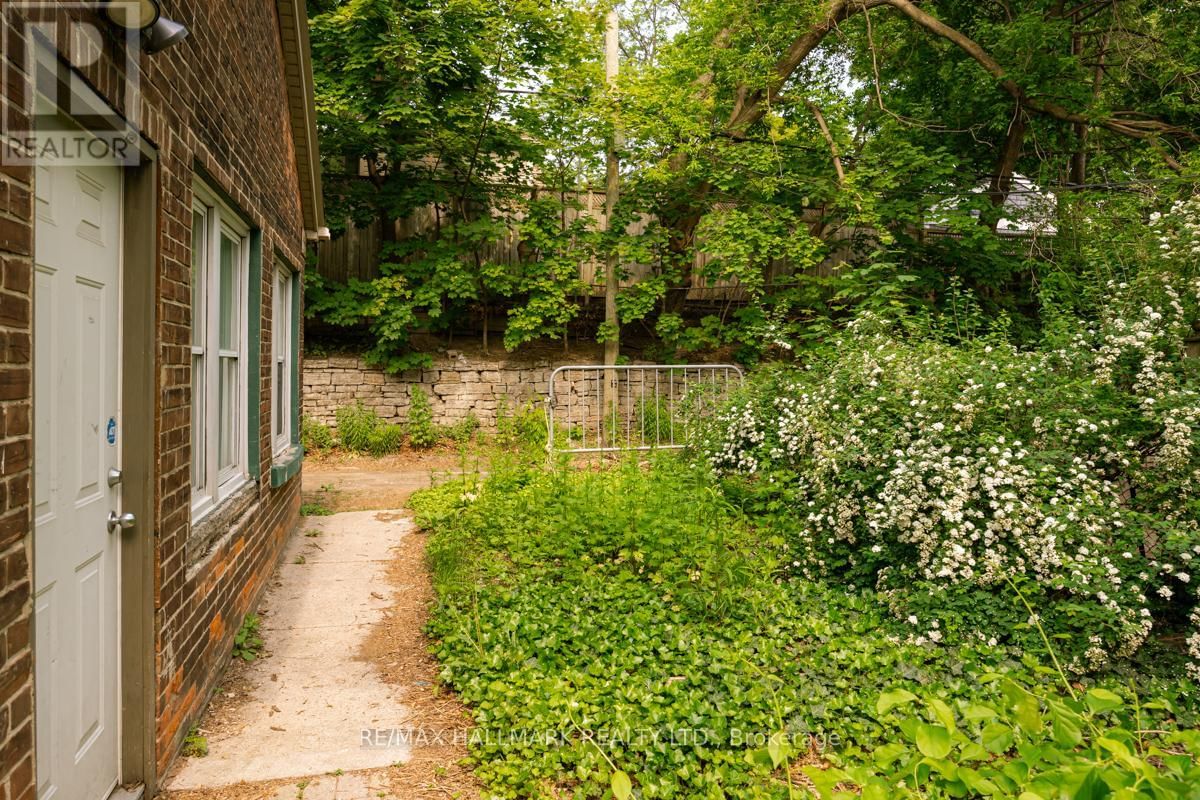 Main - 483 PARKSIDE DRIVE Image 21