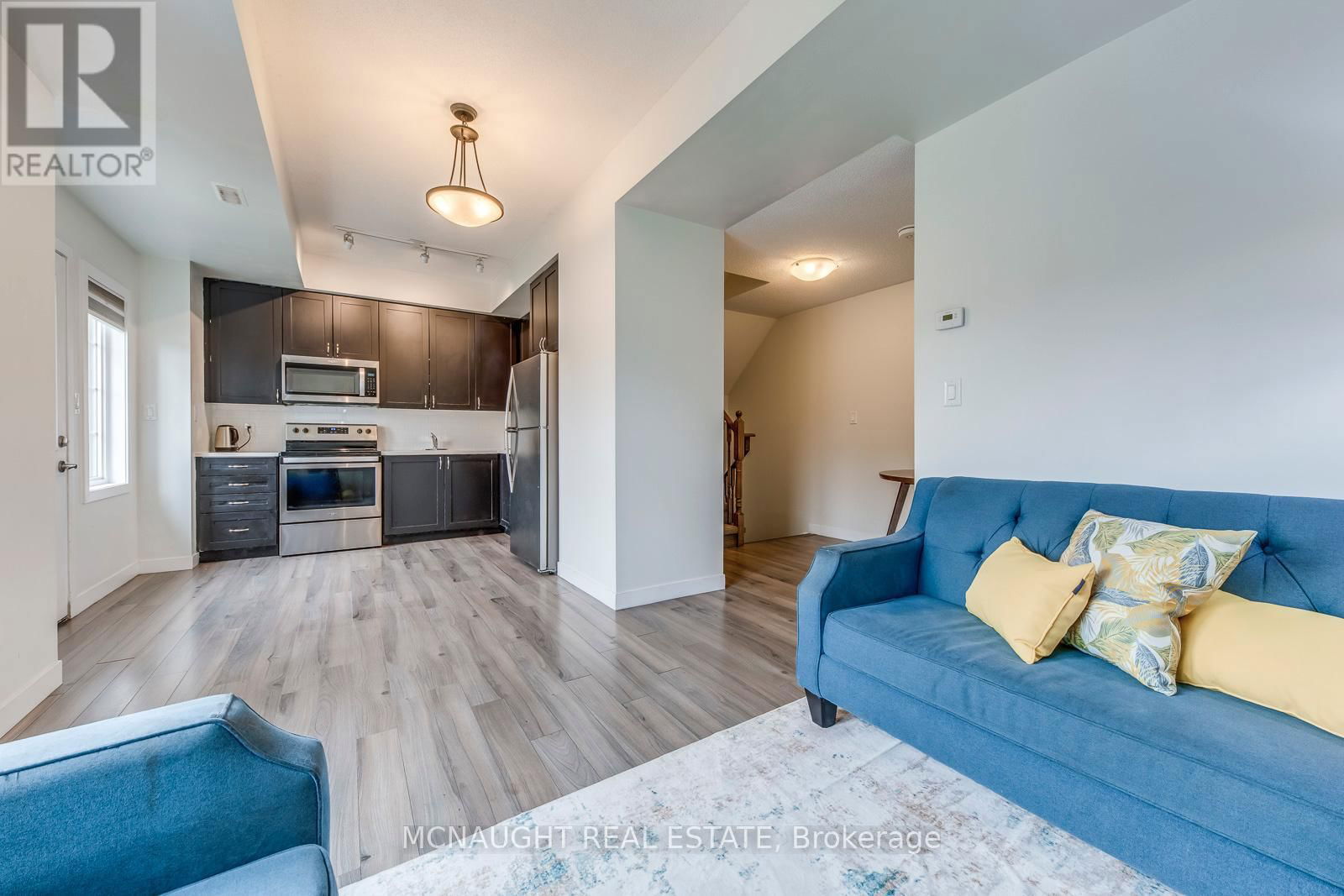 2 - 9 FORBES AVENUE Image 12