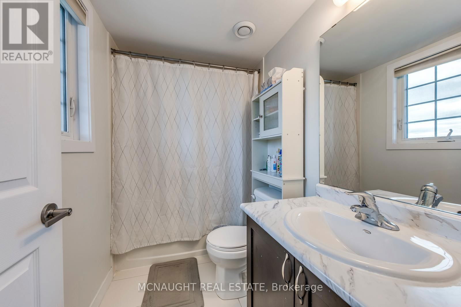 2 - 9 FORBES AVENUE Image 19