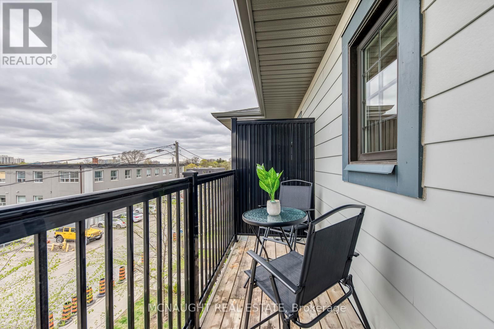2 - 9 FORBES AVENUE Image 20