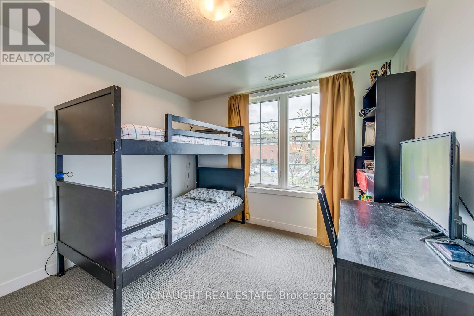 2 - 9 FORBES AVENUE Image 22