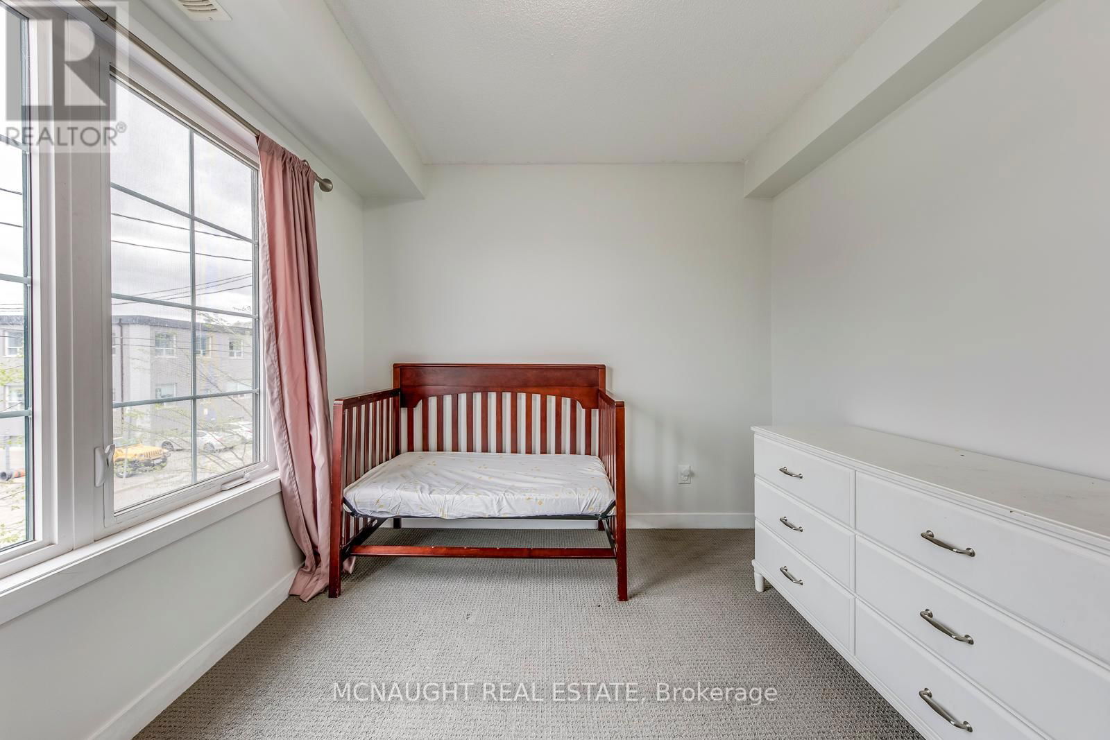 2 - 9 FORBES AVENUE Image 25