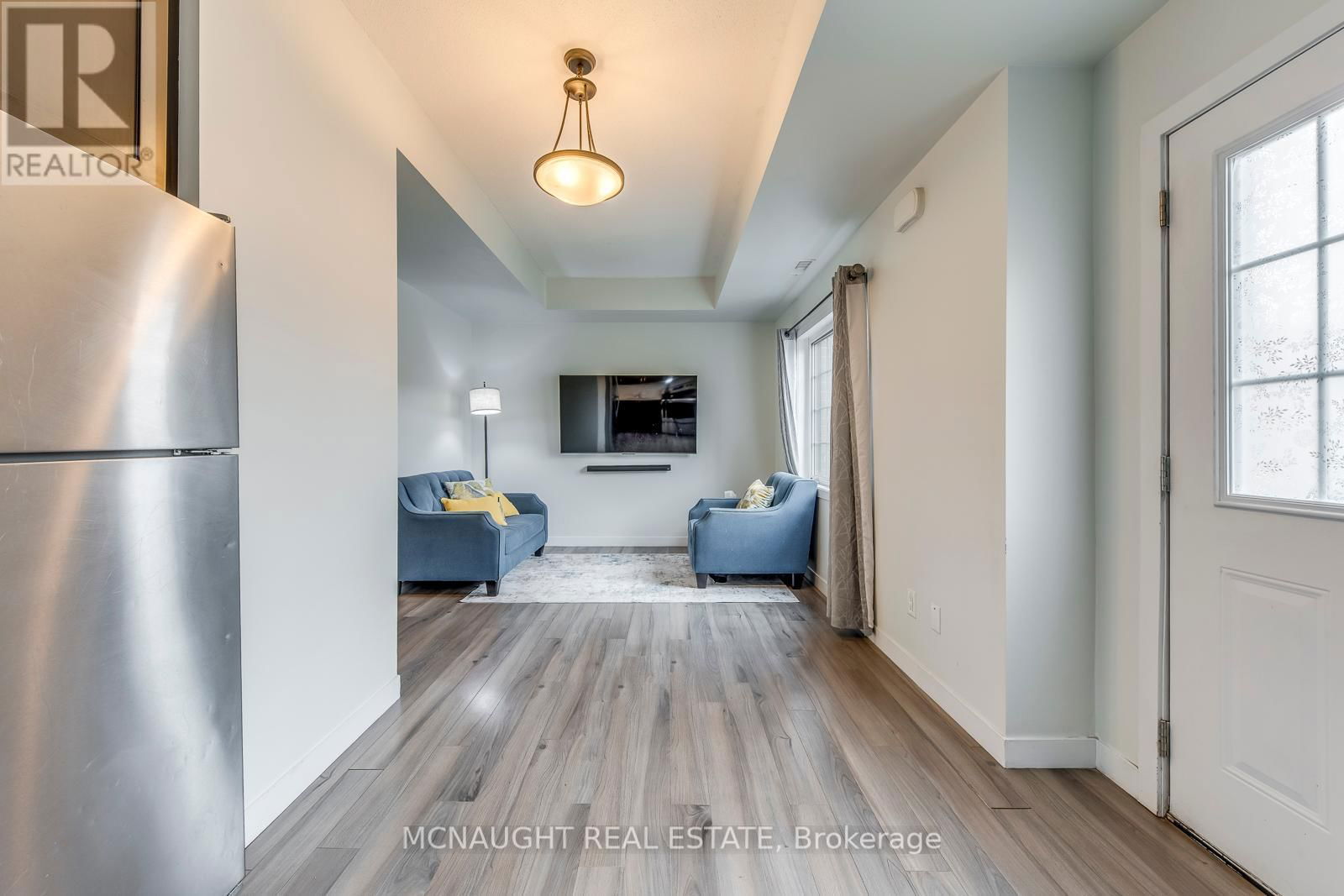 2 - 9 FORBES AVENUE Image 6