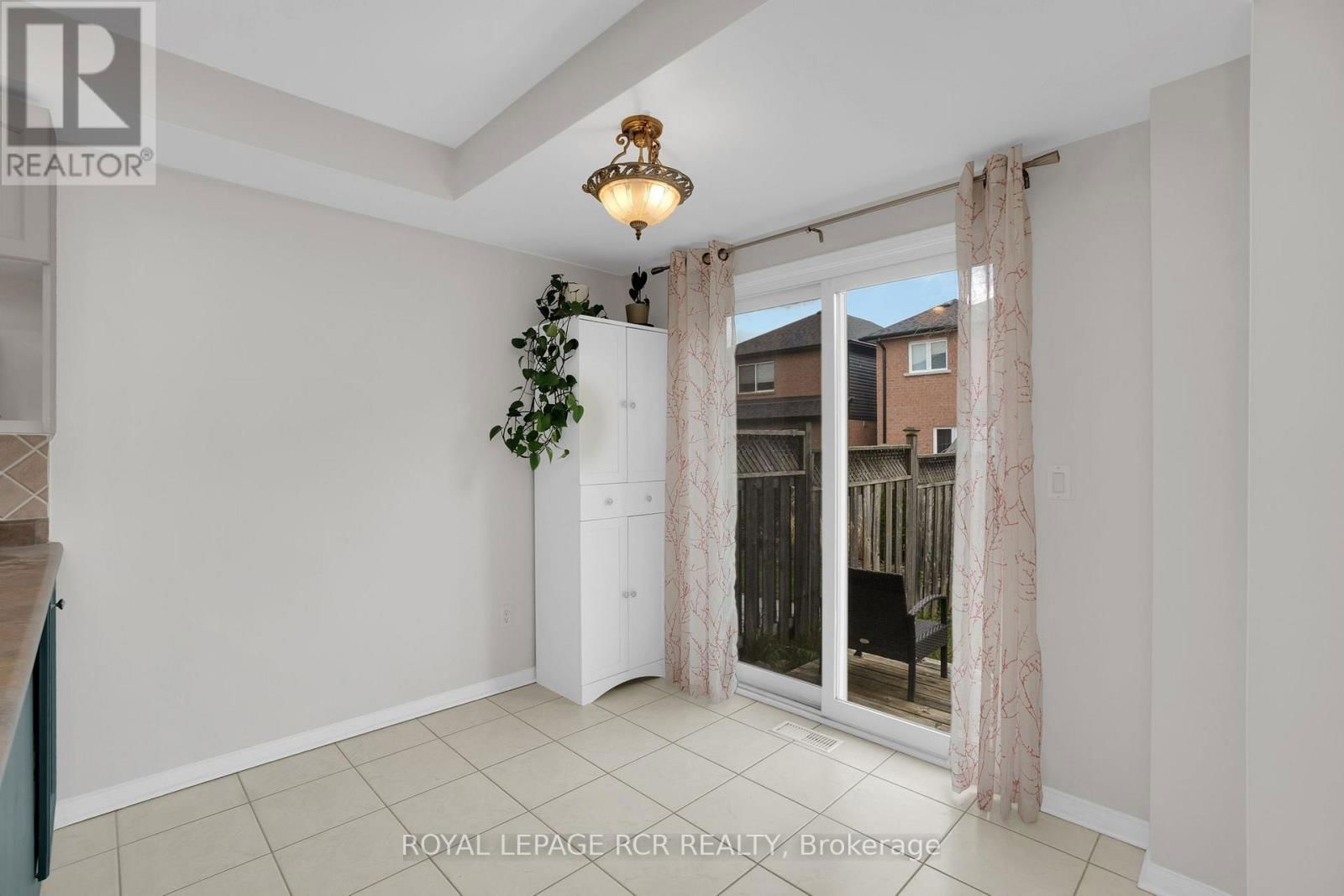 13 QUEENSLAND CRESCENT Image 10
