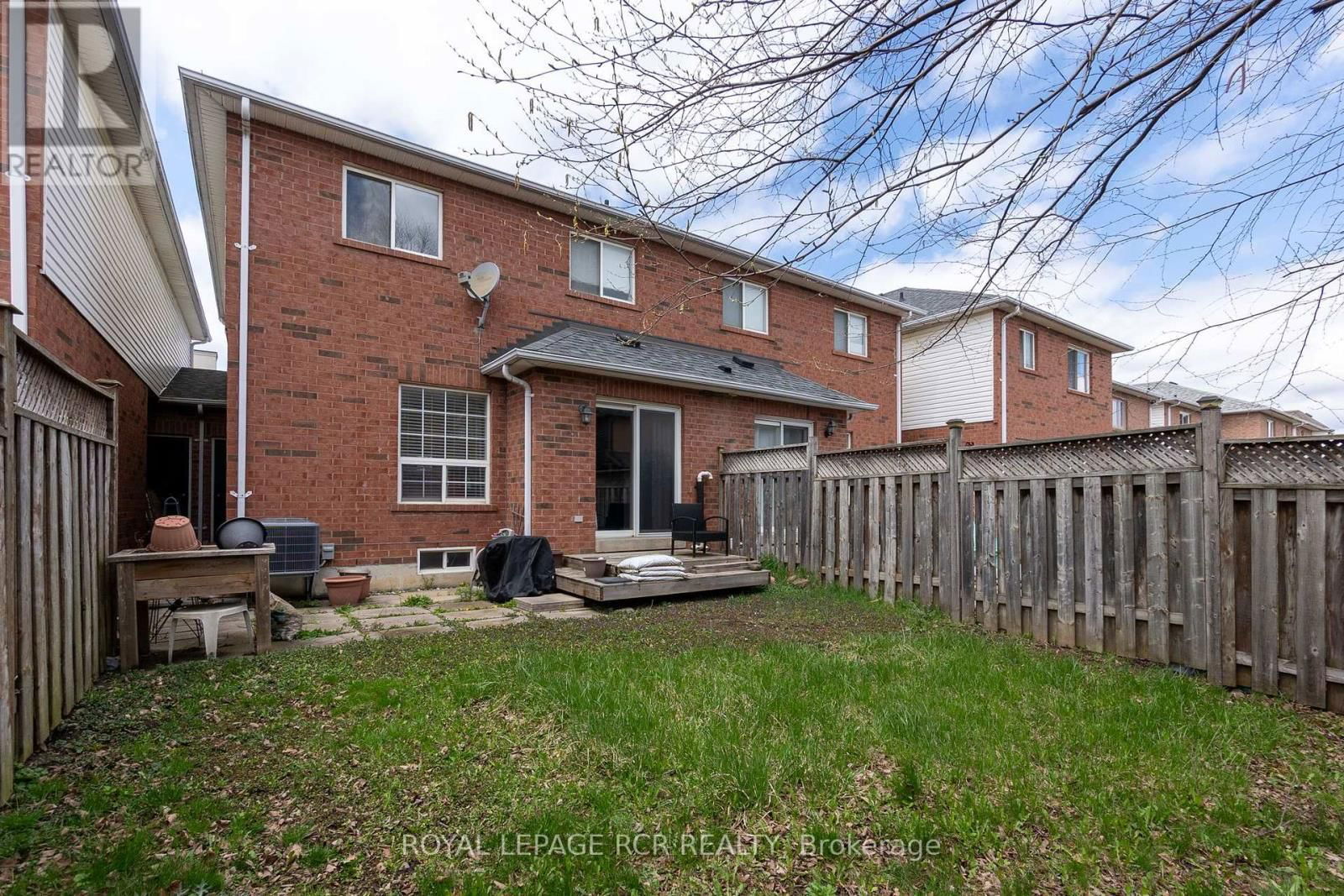 13 QUEENSLAND CRESCENT Image 26