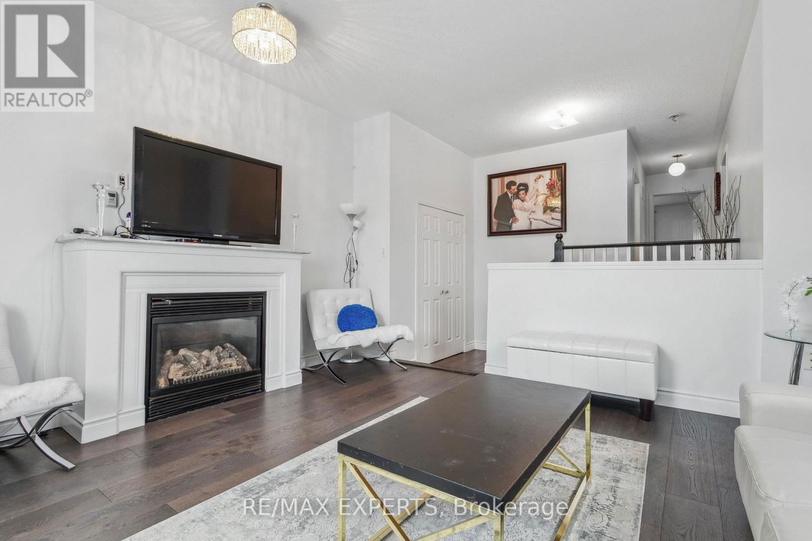 29 NARROW VALLEY CRESCENT Image 32