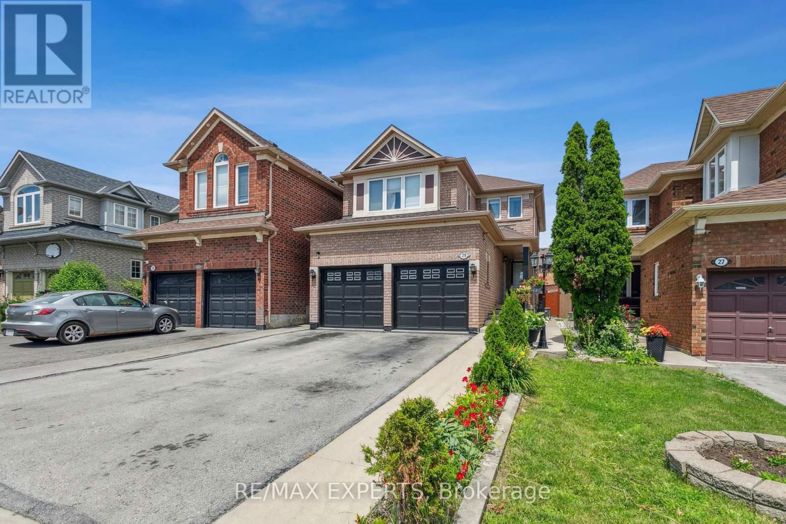 29 NARROW VALLEY CRESCENT Image 4
