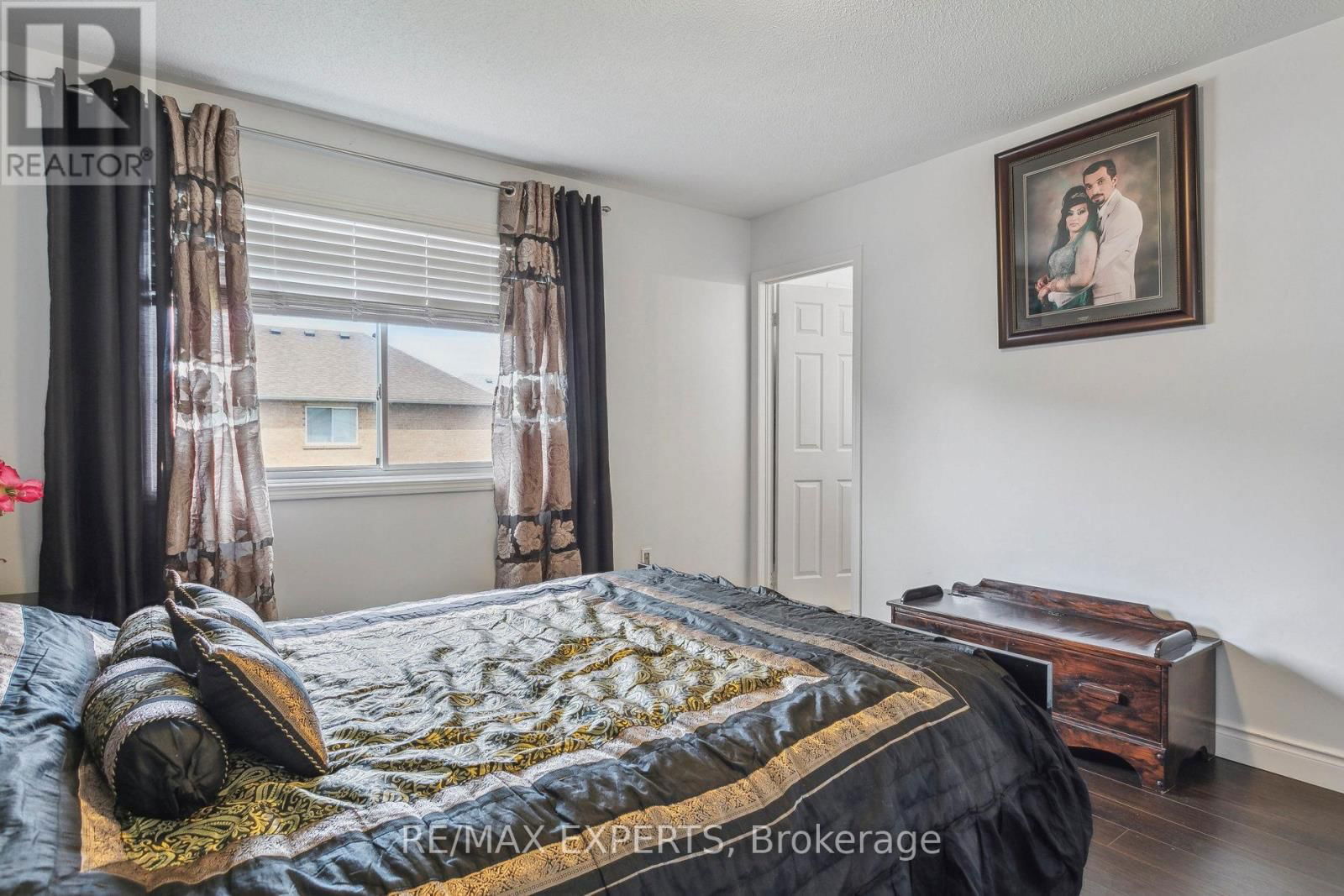 29 NARROW VALLEY CRESCENT Image 41