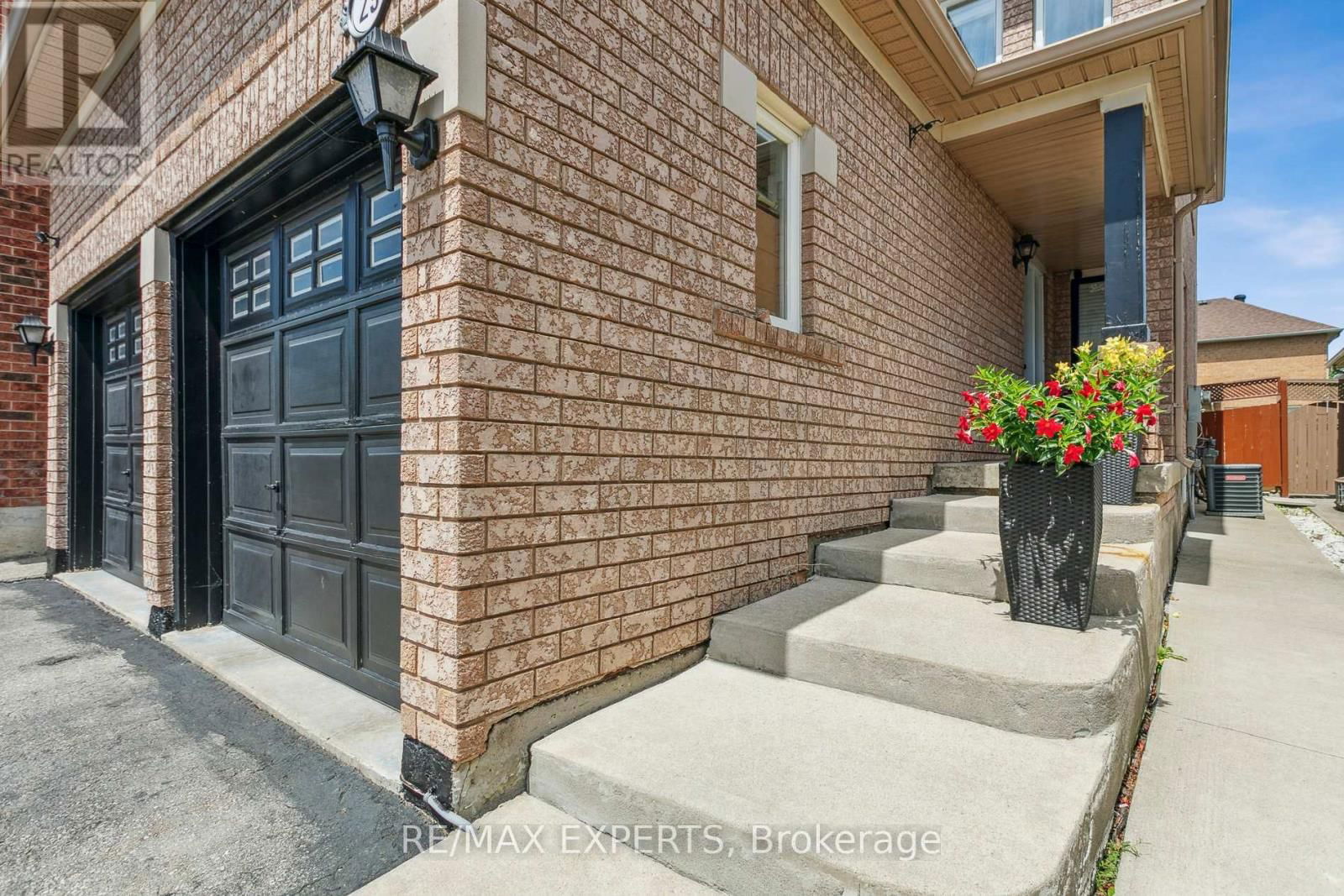 29 NARROW VALLEY CRESCENT Image 6