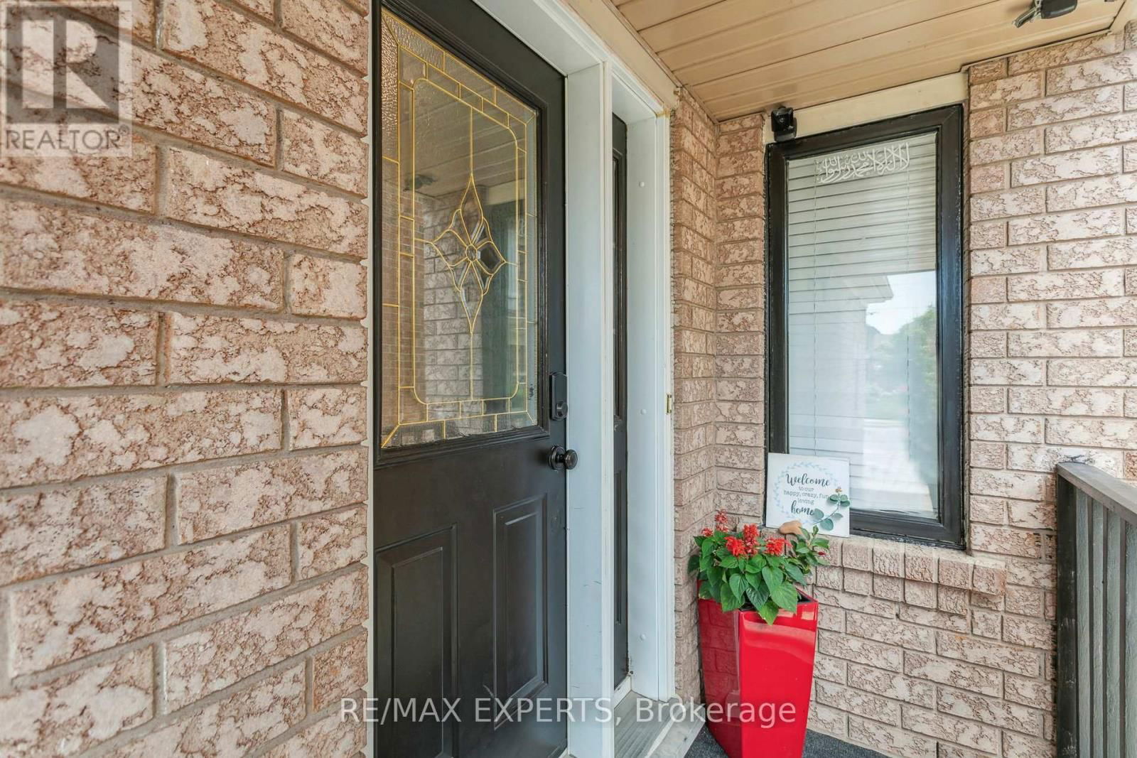 29 NARROW VALLEY CRESCENT Image 7