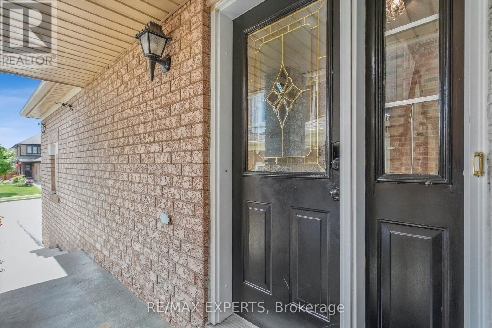 29 NARROW VALLEY CRESCENT Image 8