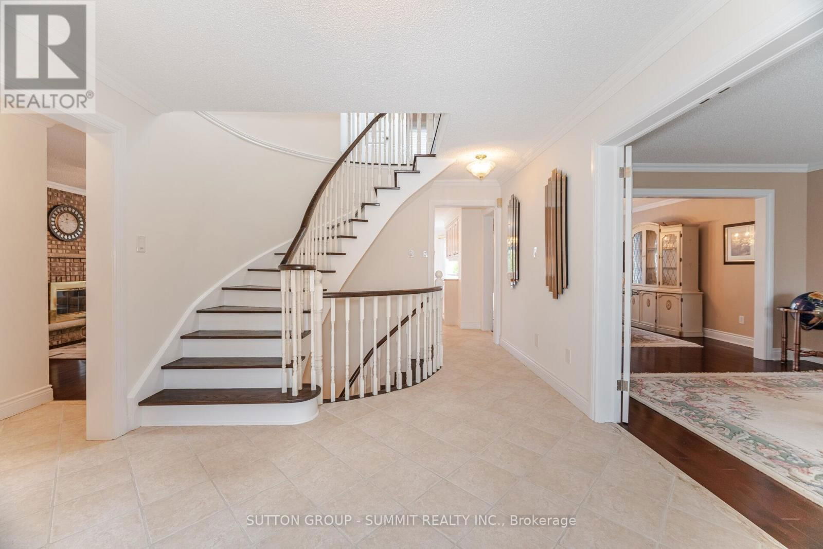 1245 SAGINAW CRESCENT Image 24