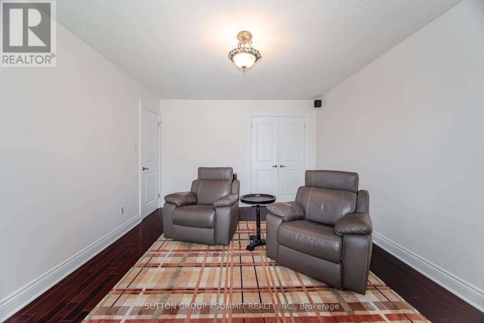 1245 SAGINAW CRESCENT Image 36
