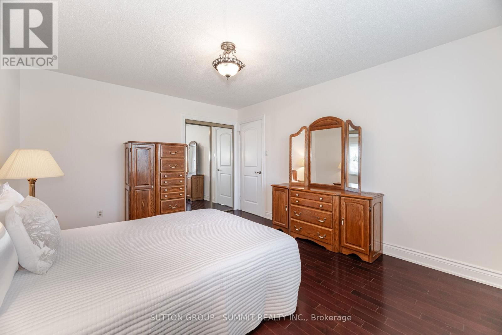 1245 SAGINAW CRESCENT Image 38