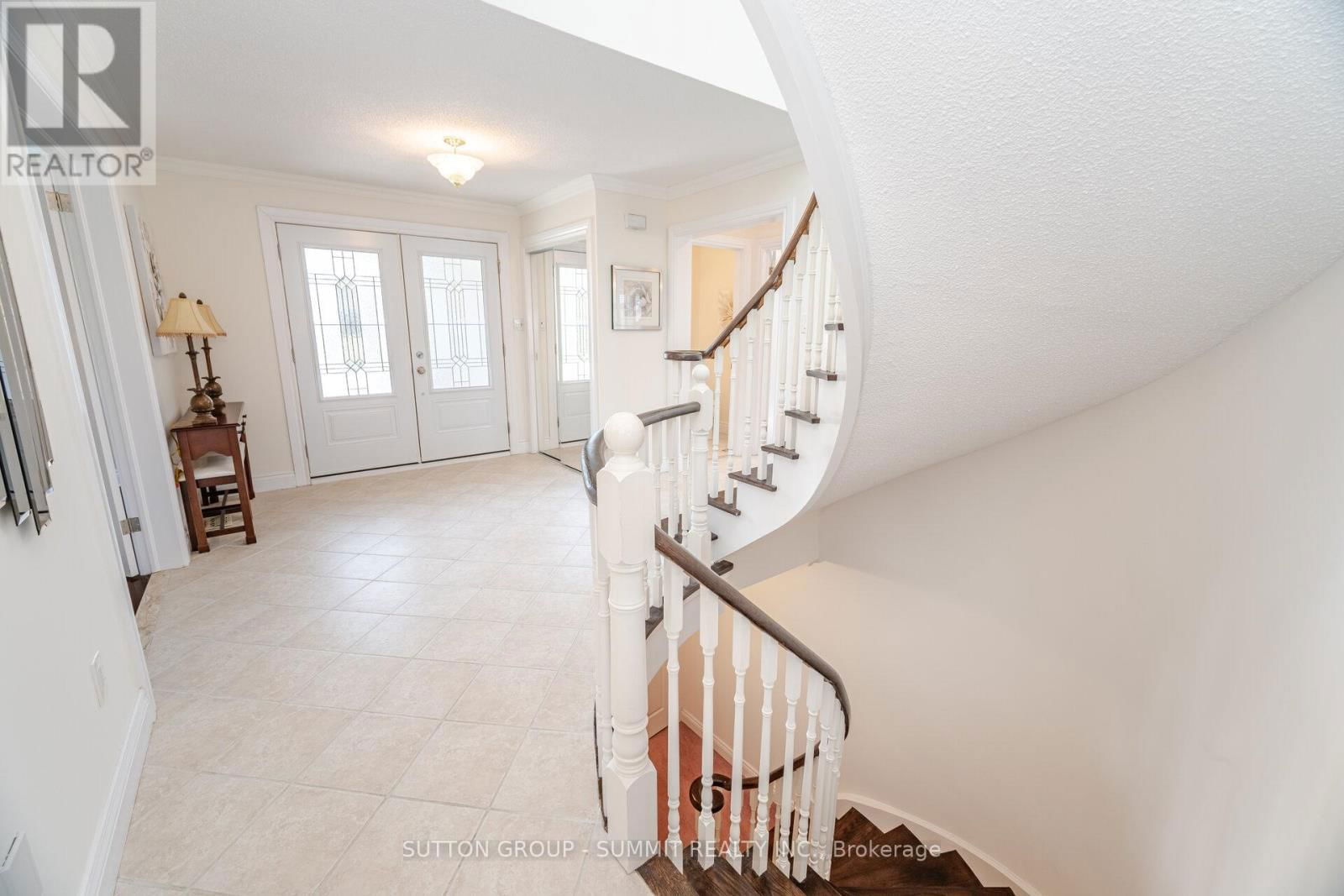 1245 SAGINAW CRESCENT Image 43