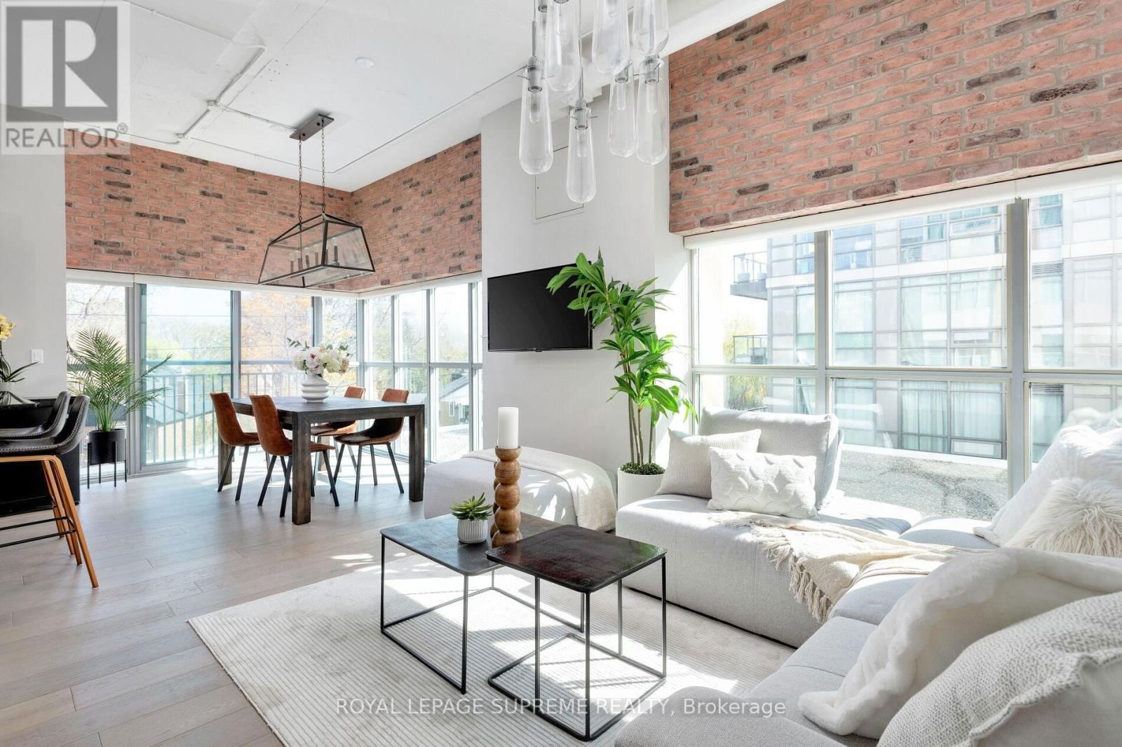 209 - 2 FIELDWAY ROAD Image 1