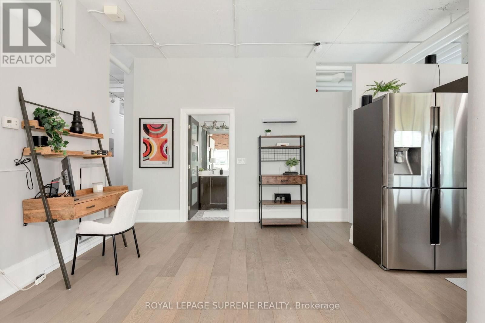209 - 2 FIELDWAY ROAD Image 26