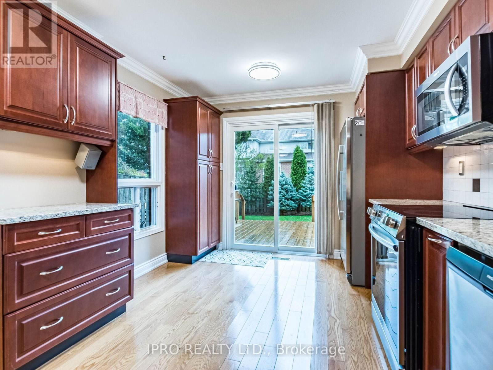 2771 LINDHOLM CRESCENT Image 18